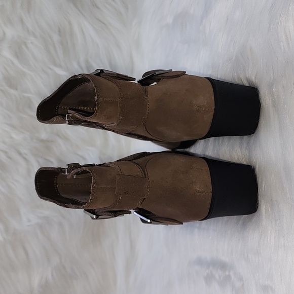 GIANI BERNINI Womens Taupe Buckle Accent Water Resistant Sashaa Round Toe Wedge - Picture 6 of 8